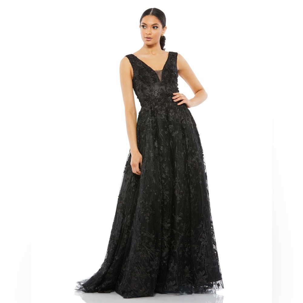 MAC DUGGAL Black Floral Embroidered Illusion V-Neck Gown 14 - Picture 3 of 14
